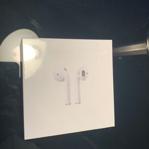Gen 2 AirPods - opened